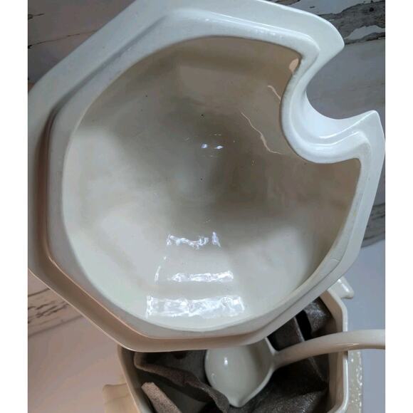 Vintage California Pottery Grapevine Soup Tureen Set – Large 12" Height & Base - Picture 5 of 8